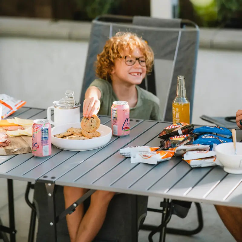 Portable Staging Slim-Fold Table - Choice 196 - Portable Camping Table with Heat-Resistant Countertop Detail